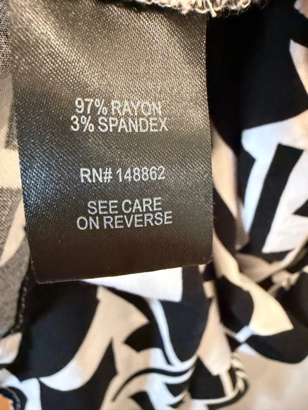 torrid Black and White Geometric Maxi Dress - Picture 4 of 4